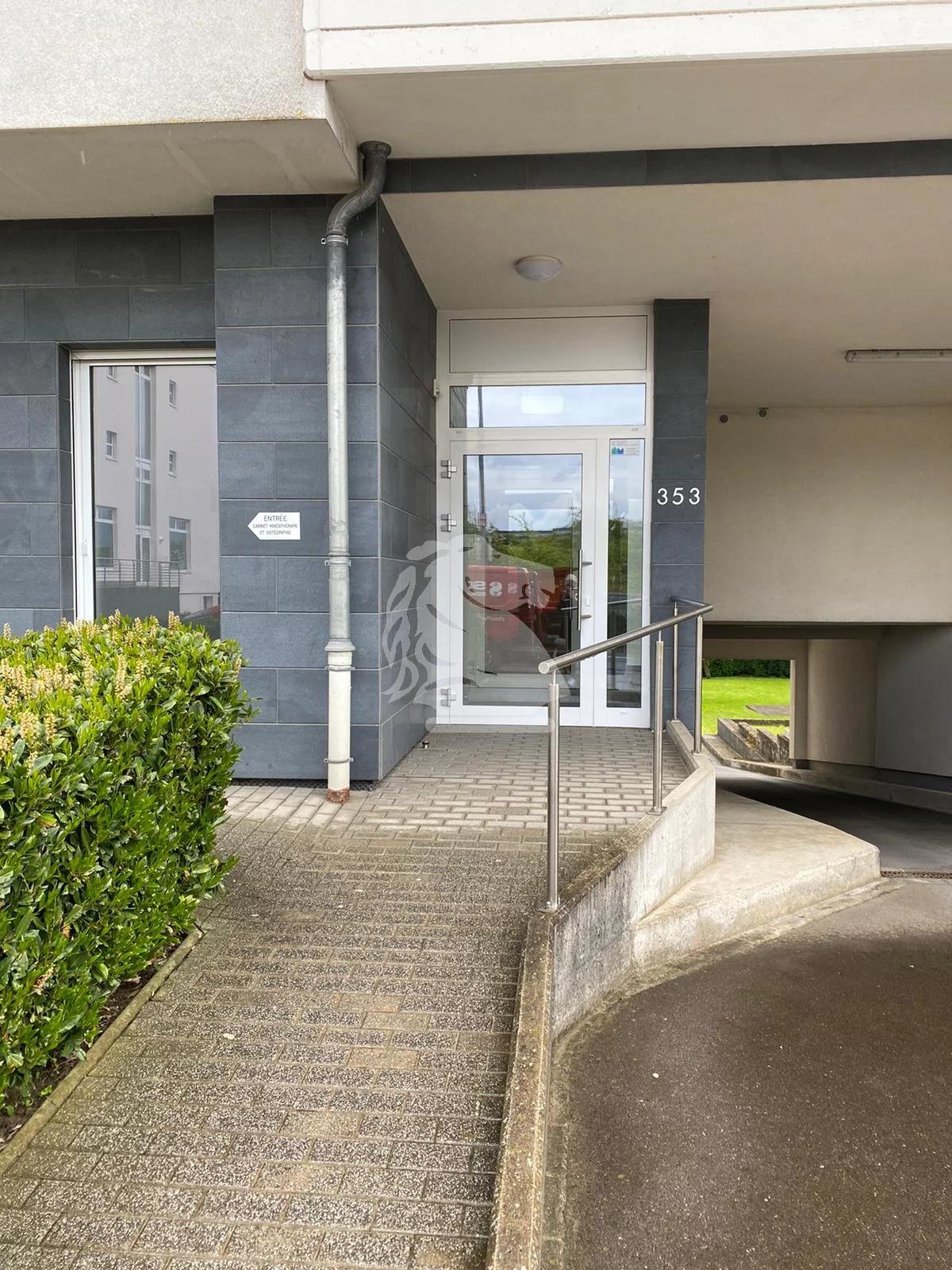 Garage/Parking in Luxembourg 5512098 » Fare